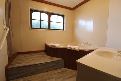 Photo of property in 241 Gap Road West, Winton, 9781