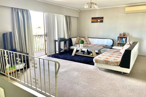 Photo of property in 2/3 Karaka Street, New Lynn, Auckland, 0600