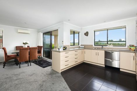 Photo of property in 43 Malta Crescent, Katikati, 3129