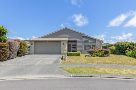 Photo of property in 21 Telford Way, Raumati Beach, Paraparaumu, 5032
