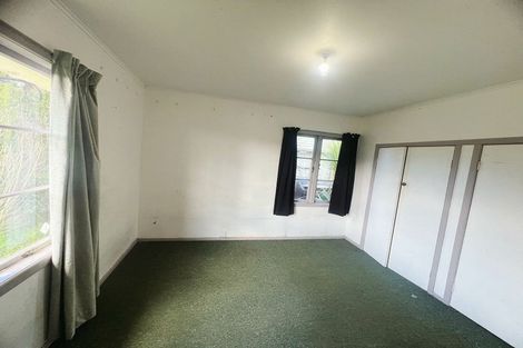 Photo of property in 6 Strid Road, Te Atatu South, Auckland, 0610