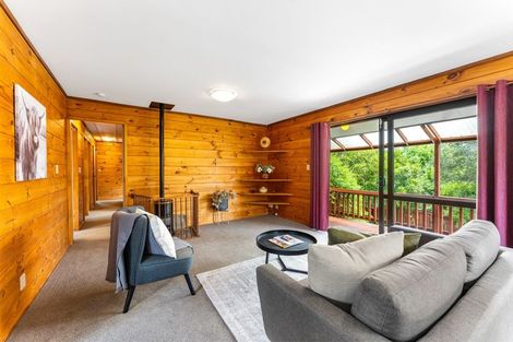 Photo of property in 25 Gentian Street, Timberlea, Upper Hutt, 5018