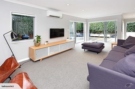 Photo of property in 69a Barrack Road, Mount Wellington, Auckland, 1060