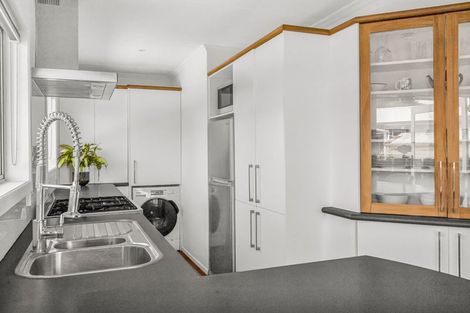 Photo of property in 26 Trafalgar Street, Westown, New Plymouth, 4310