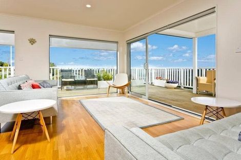 Photo of property in 23 Viridian Lane, Greenhithe, Auckland, 0632