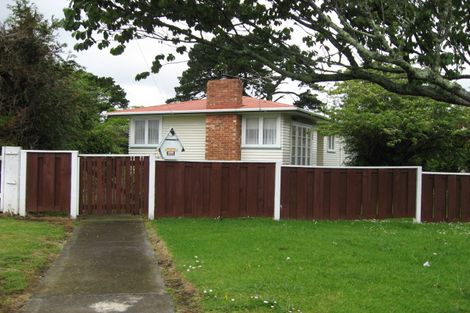 Photo of property in 40 Wellesley Road, Mangere Bridge, Auckland, 2022