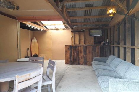 Photo of property in 17 Kiwi Avenue, Waikuku Beach, 7473