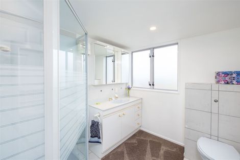 Photo of property in 28 Ilam Park Place, Ilam, Christchurch, 8041