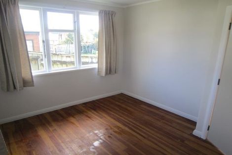Photo of property in 4 Douglas Crescent, Fairfield, Hamilton, 3214