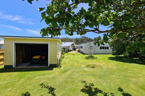 Photo of property in 68 Watt Street, Coromandel, 3506