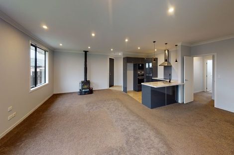 Photo of property in 15 George Street, Bulls, 4818