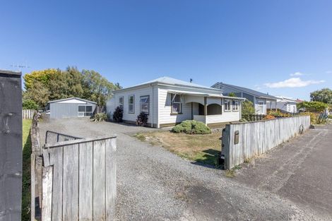 Photo of property in 44 Tennyson Street, Dannevirke, 4930