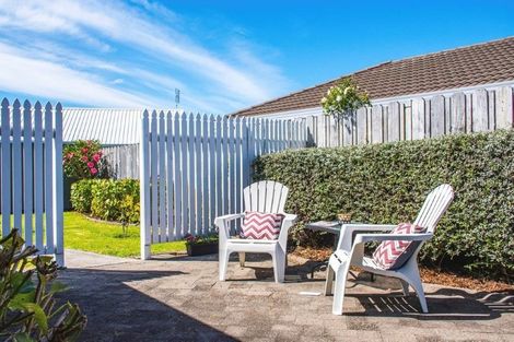 Photo of property in 13 Lotus Avenue, Mount Maunganui, 3116