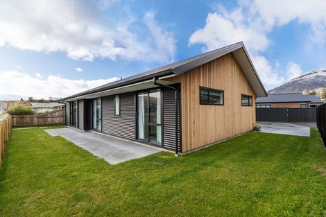 Photo of property in 7 George Drive, Lower Shotover, Queenstown, 9304