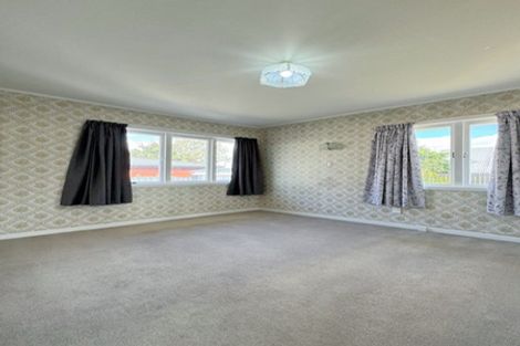 Photo of property in 29 Toru Street, Te Atatu Peninsula, Auckland, 0610