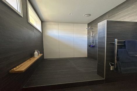 Photo of property in 21 Jackson Street, Island Bay, Wellington, 6023