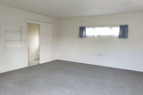 Photo of property in 115 Sykes Road, Weymouth, Auckland, 2103