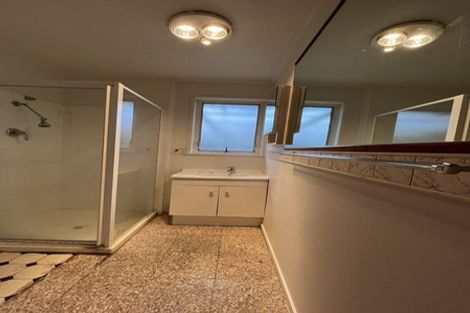 Photo of property in 32 Powrie Street, Glenfield, Auckland, 0629