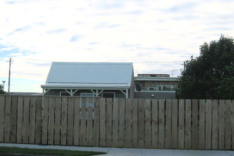 Photo of property in 89 Moana Street, Otaki Beach, Otaki, 5512