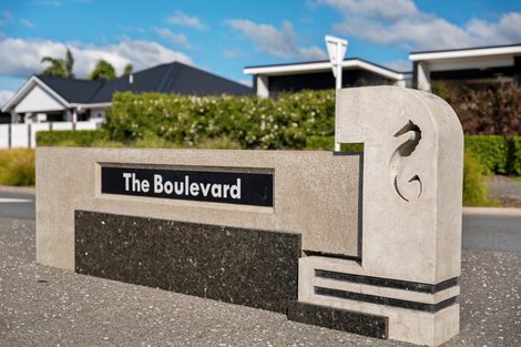 Photo of property in 77 The Boulevard, Papamoa Beach, Papamoa, 3118