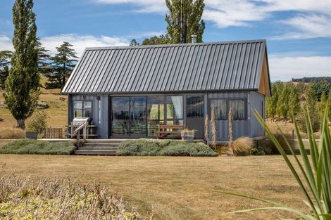 Photo of property in 1535a Teviot Road, Millers Flat, Roxburgh, 9572