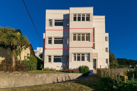 Photo of property in 2/2 Hawker Street, Mount Victoria, Wellington, 6011