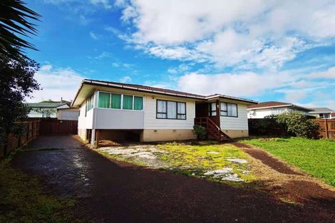 Photo of property in 112 Aviemore Drive, Highland Park, Auckland, 2010