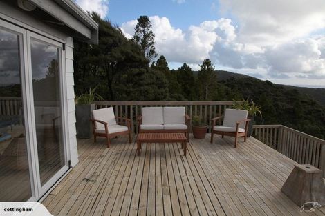 Photo of property in 128 Lone Kauri Road, Karekare, Auckland, 0772