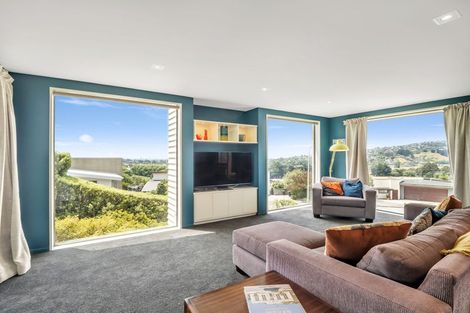 Photo of property in 18 Ravensdale Rise, Westmorland, Christchurch, 8025