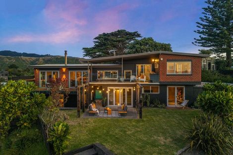 Photo of property in 72 Rosetta Road, Raumati South, Paraparaumu, 5032