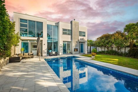 Photo of property in 7 Rangi Avenue, Schnapper Rock, Auckland, 0632