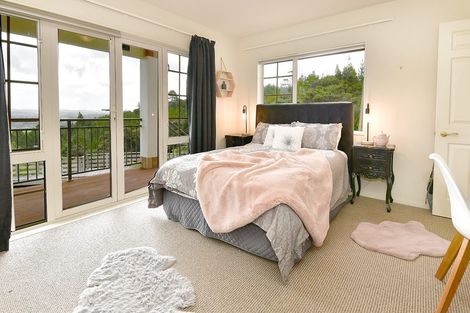 Photo of property in 54 Pinetone Road, Kumeu, 0892