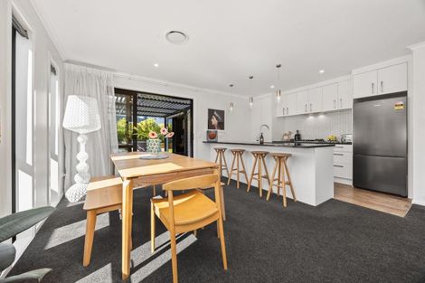 Photo of property in 10 Pateke Drive, Kenepuru, Porirua, 5022