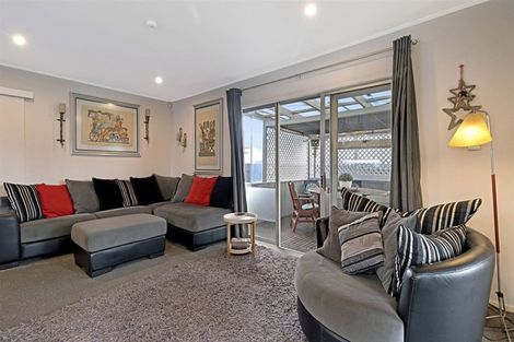 Photo of property in 36 Glynnbrooke Street, Te Atatu South, Auckland, 0610