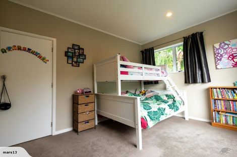 Photo of property in 11 Morgan Place, Tawa, Wellington, 5028