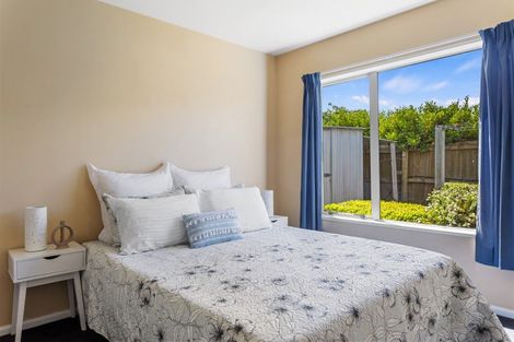 Photo of property in 2 Gerald Beattie Lane, Rangiora, 7400