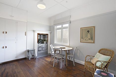 Photo of property in 32 Mills Road, Brooklyn, Wellington, 6021