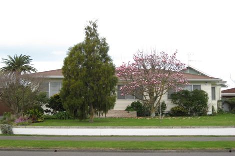 Photo of property in 35 Bill Hercock Street, Pirimai, Napier, 4112