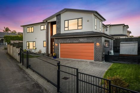 Photo of property in 39a Edgeworth Road, Glenfield, Auckland, 0629