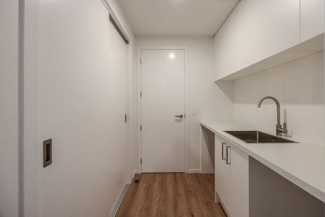 Photo of property in 17 Packer Road, Wanaka, 9382