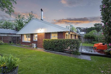 Photo of property in 2/15 Knowles Street, St Albans, Christchurch, 8052