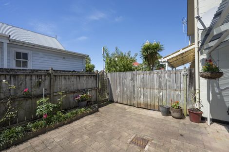 Photo of property in 5/46 West View Road, Westmere, Auckland, 1022