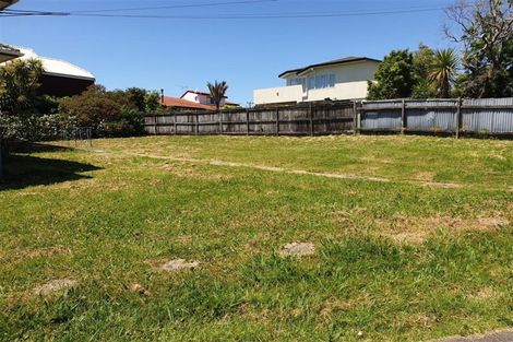 Photo of property in 97 Ocean View Road, Hillcrest, Auckland, 0627