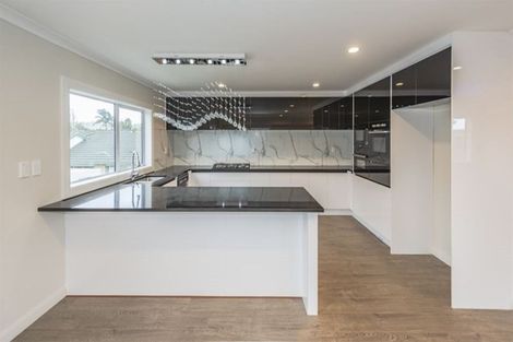 Photo of property in 16 Quattro Avenue, Flat Bush, Auckland, 2019