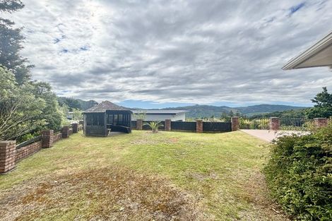 Photo of property in 1 Hobbit Lane, Pinehaven, Upper Hutt, 5371