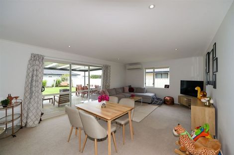 Photo of property in 73 Arataki Road, Havelock North, 4130