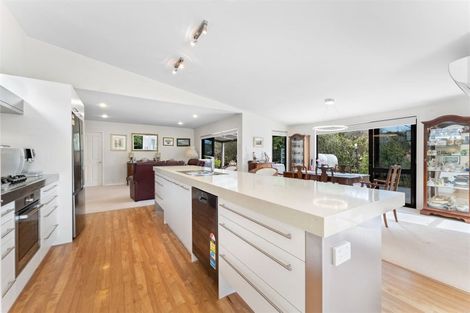 Photo of property in 50 Rosella Grove, Waimauku, 0812