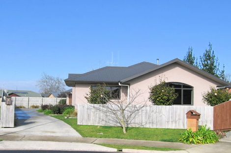 Photo of property in 16 Lockhart Place, Rototuna, Hamilton, 3210