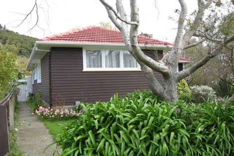 Photo of property in 2 Cleary Street, Waterloo, Lower Hutt, 5011