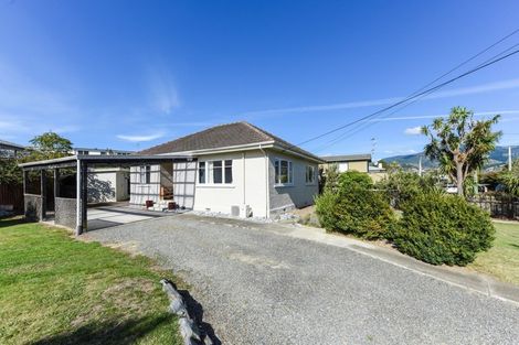 Photo of property in 122 Parkers Road, Tahunanui, Nelson, 7011